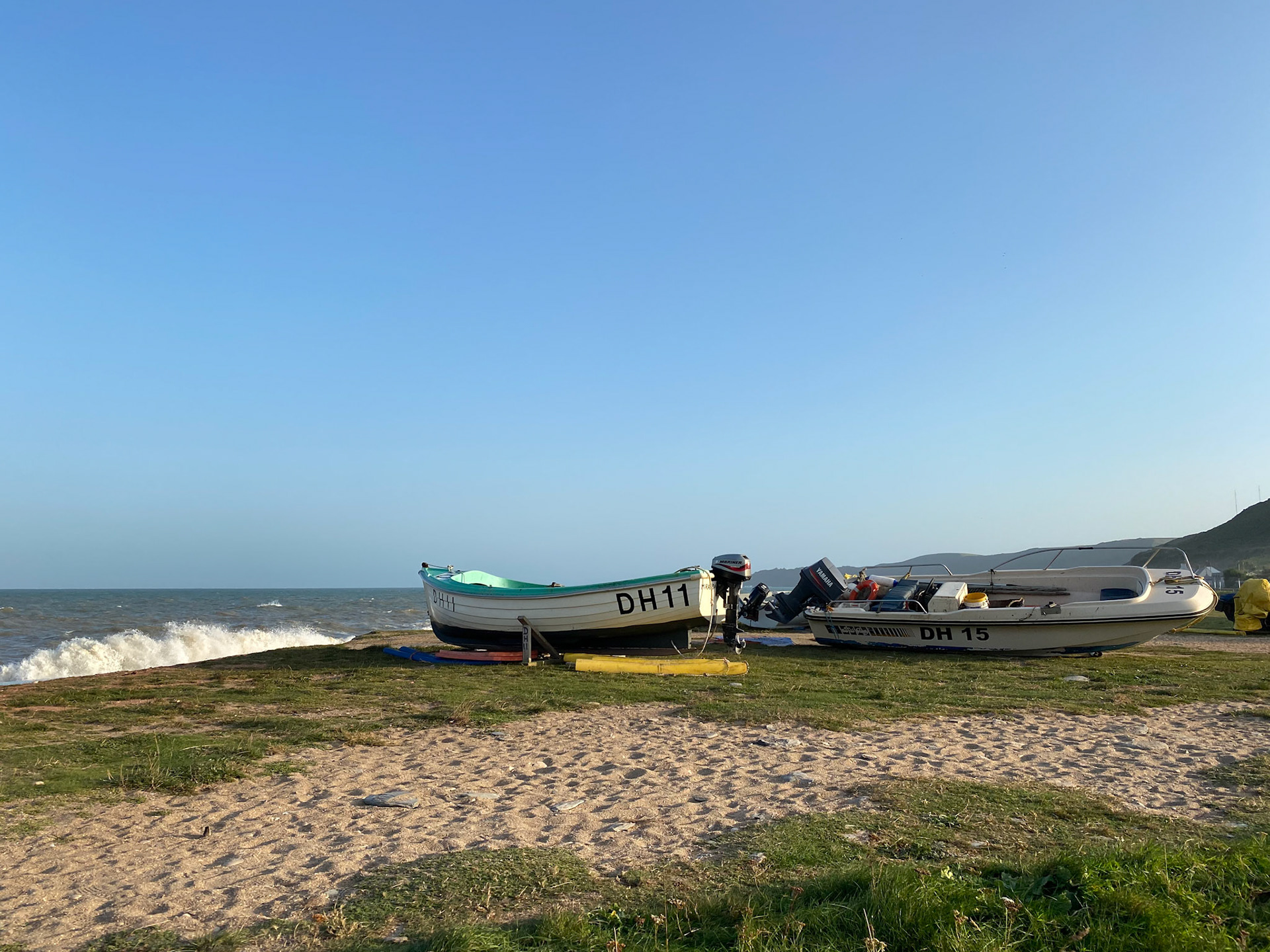 Waves on the beach at Beesands