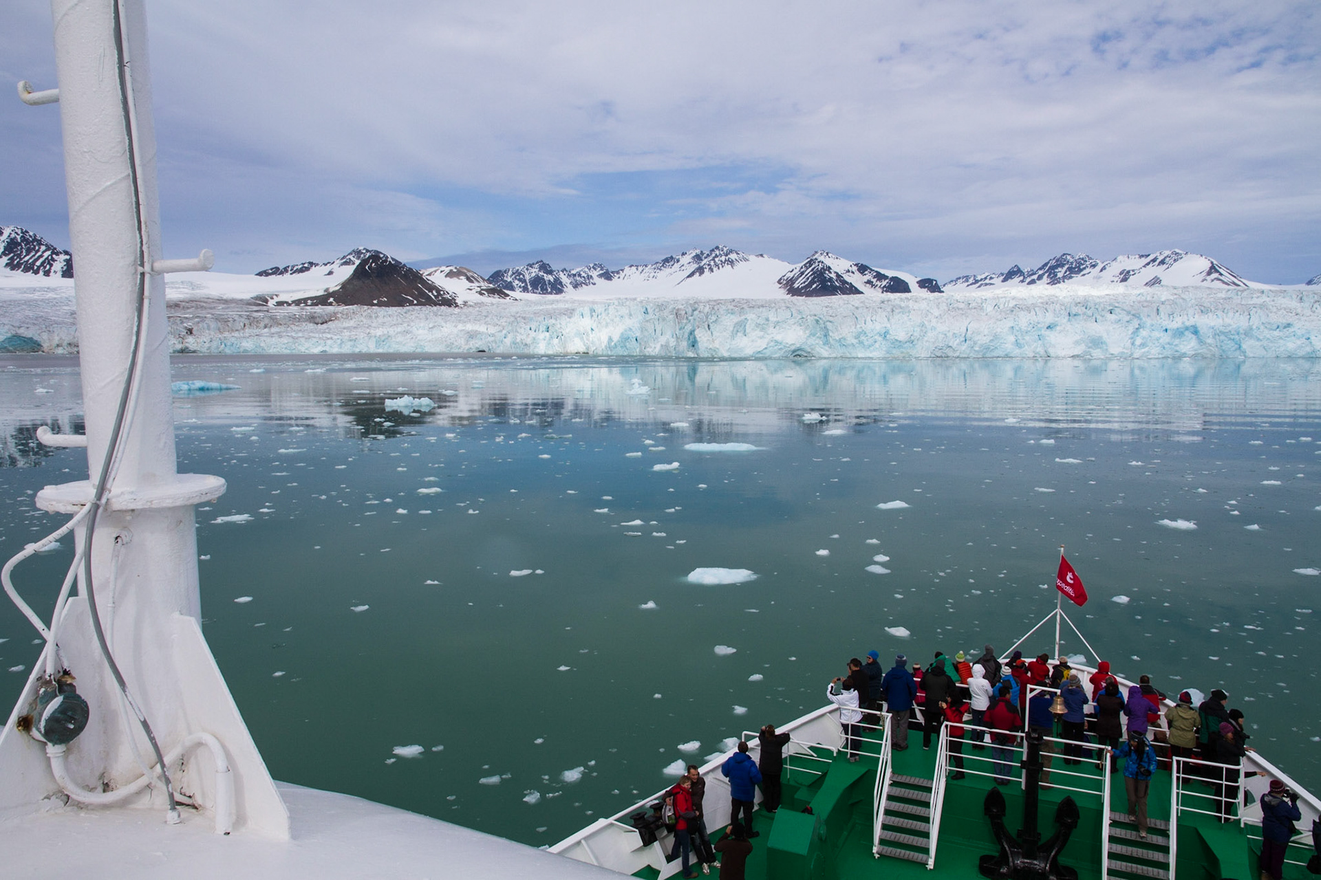 Lilliehookbreen glacier