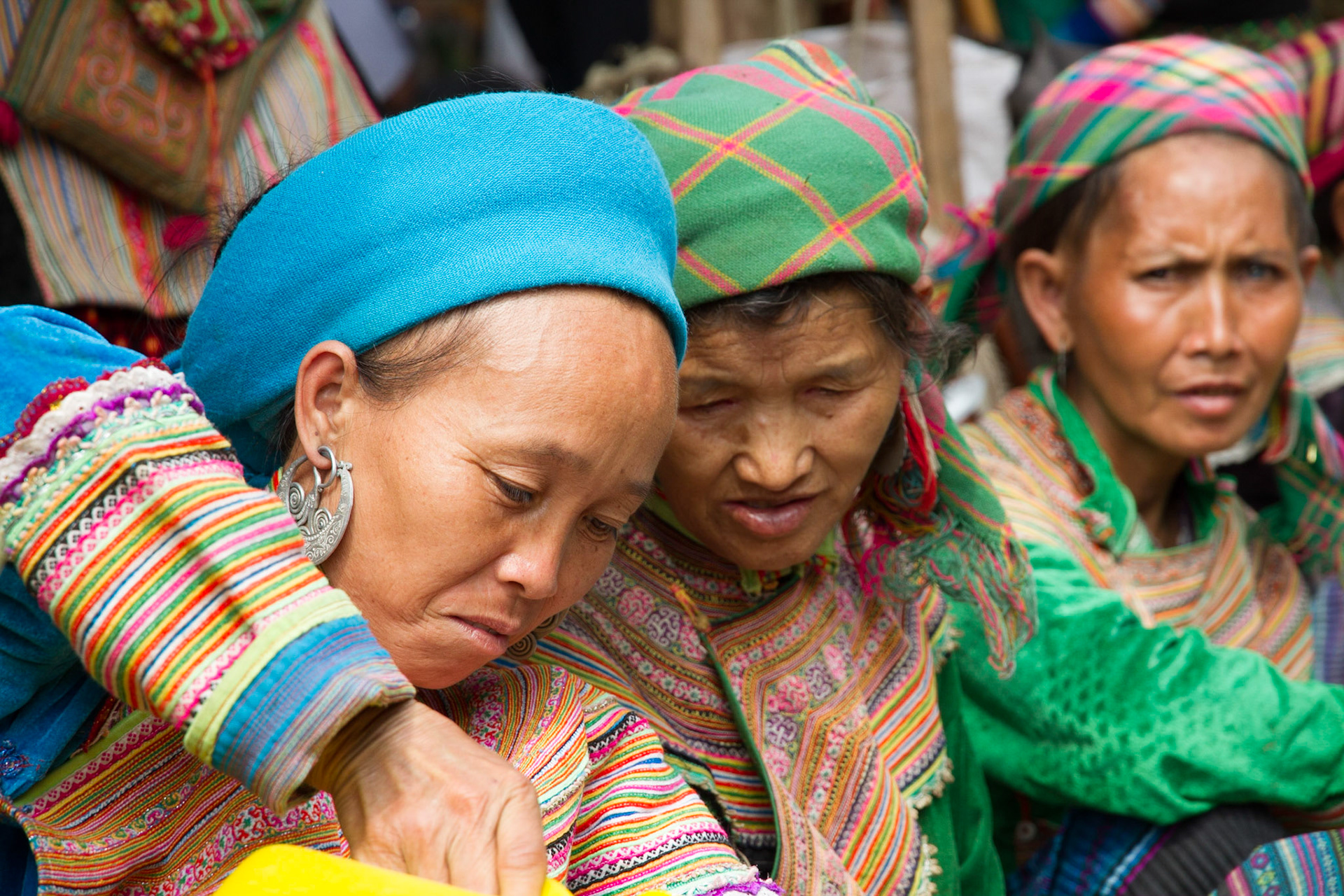 Flower H'mong ladies