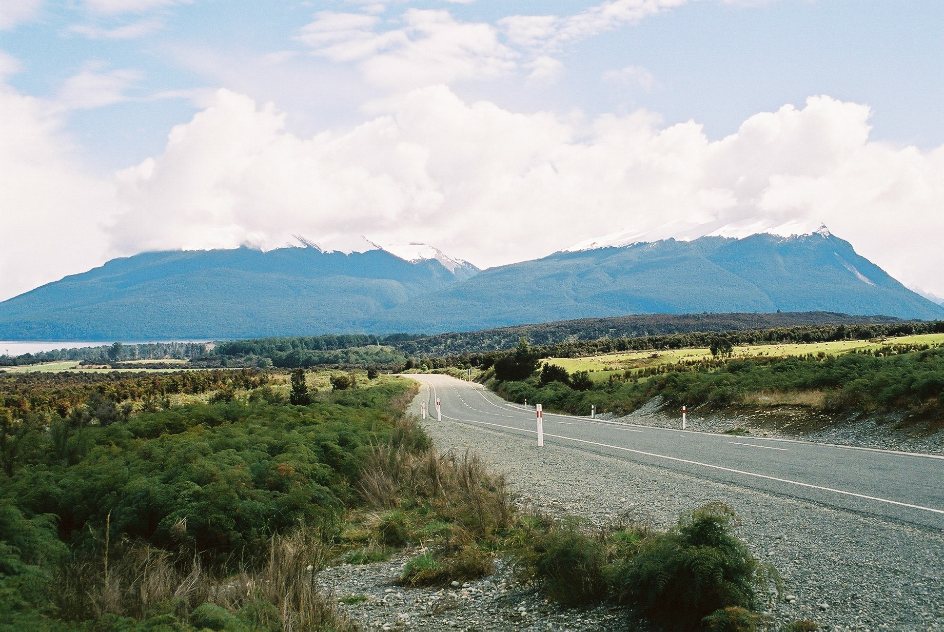 Mountains at the end of Lake Te Anau