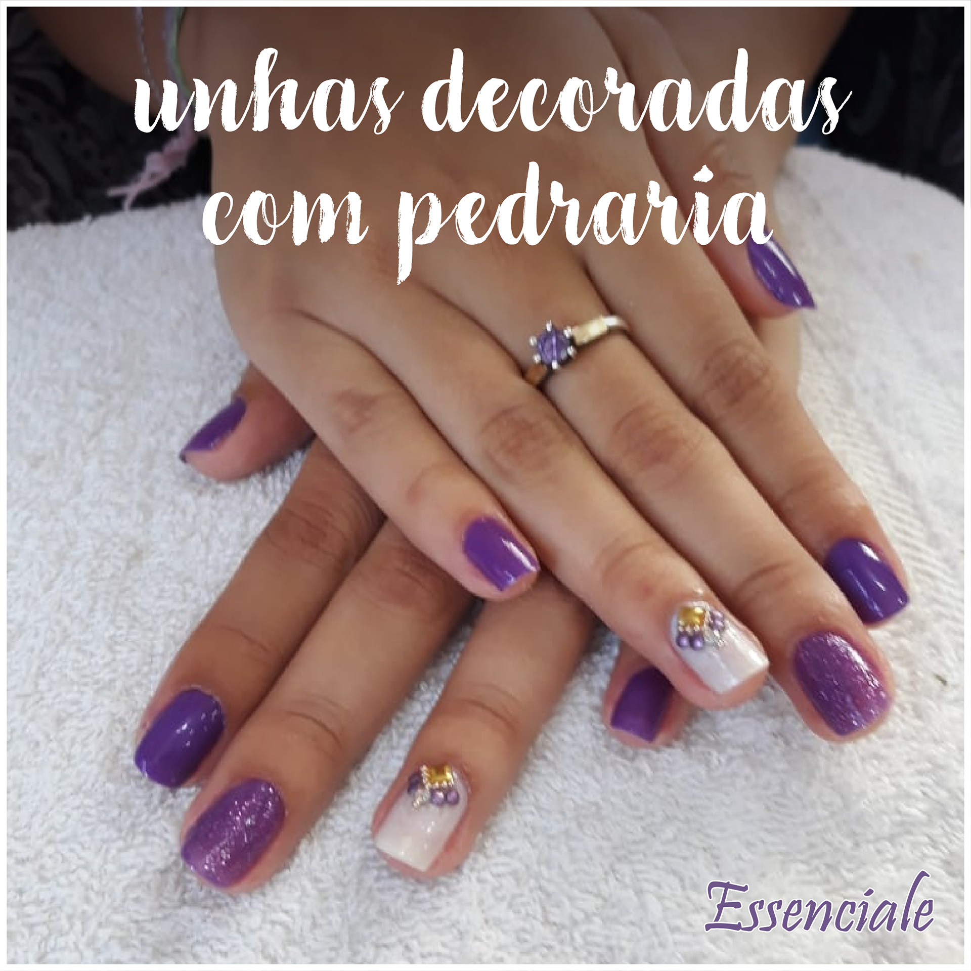 A @essenciale.centroestetico conta com uma equipe de profissionais qualificados para oferecer sempre o melhor resultado para você! Unhas decoradas com pedraria para sair do óbvio 💅 Já marcou seu horário para ficar ainda mais linda neste fim de semana? ☎ 51 30156776 #vocênasmãoscertas #essenciale #unhasdecoradas