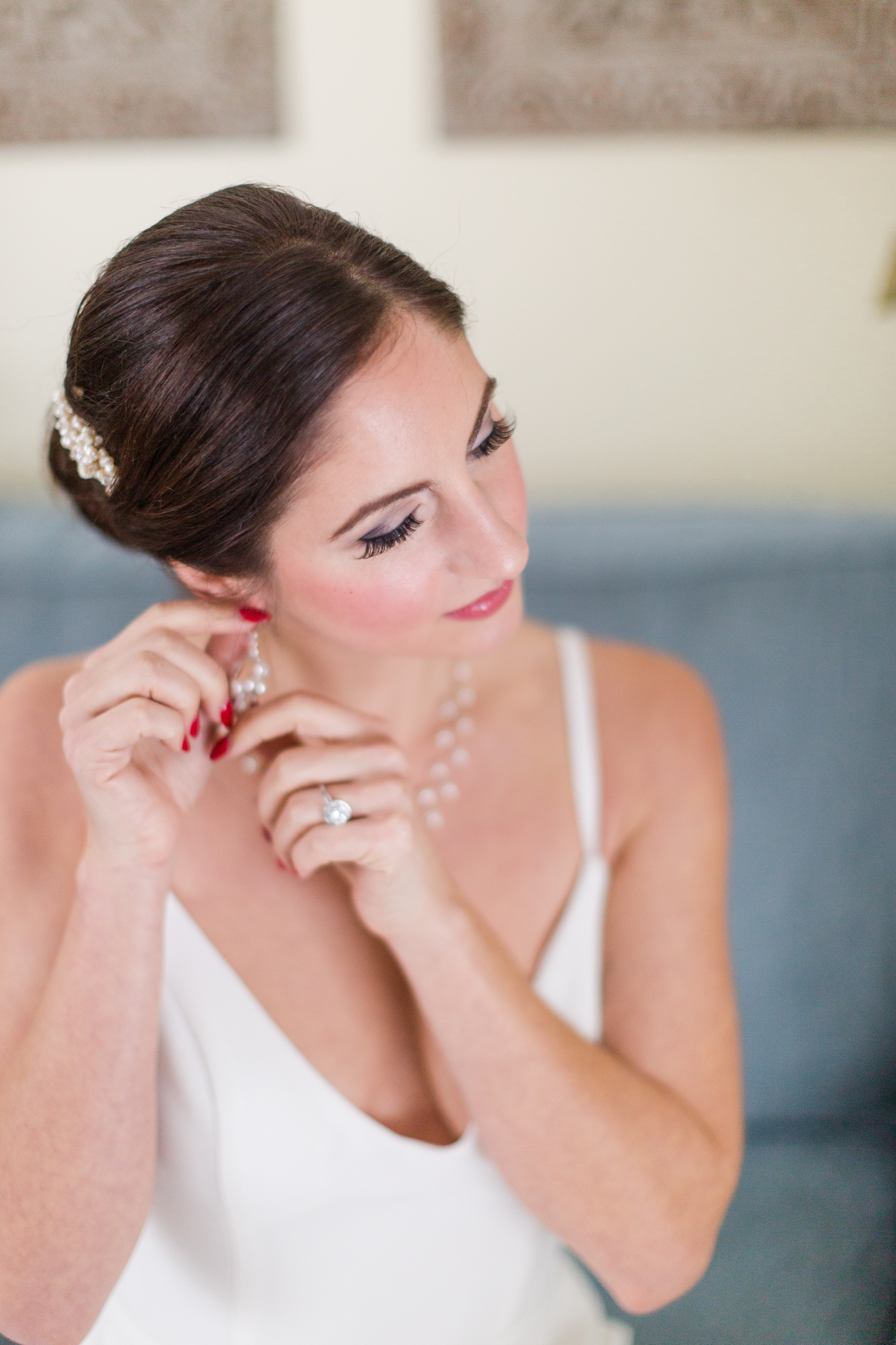 Photographer: @dallendorfphoto Makeup: @Hillaryfayfreelancemua Hair: @evie_upstyles Venue: @Innatmanchester, Bridal Gown: @everthinebridal Bridal Model: @Cryssorell