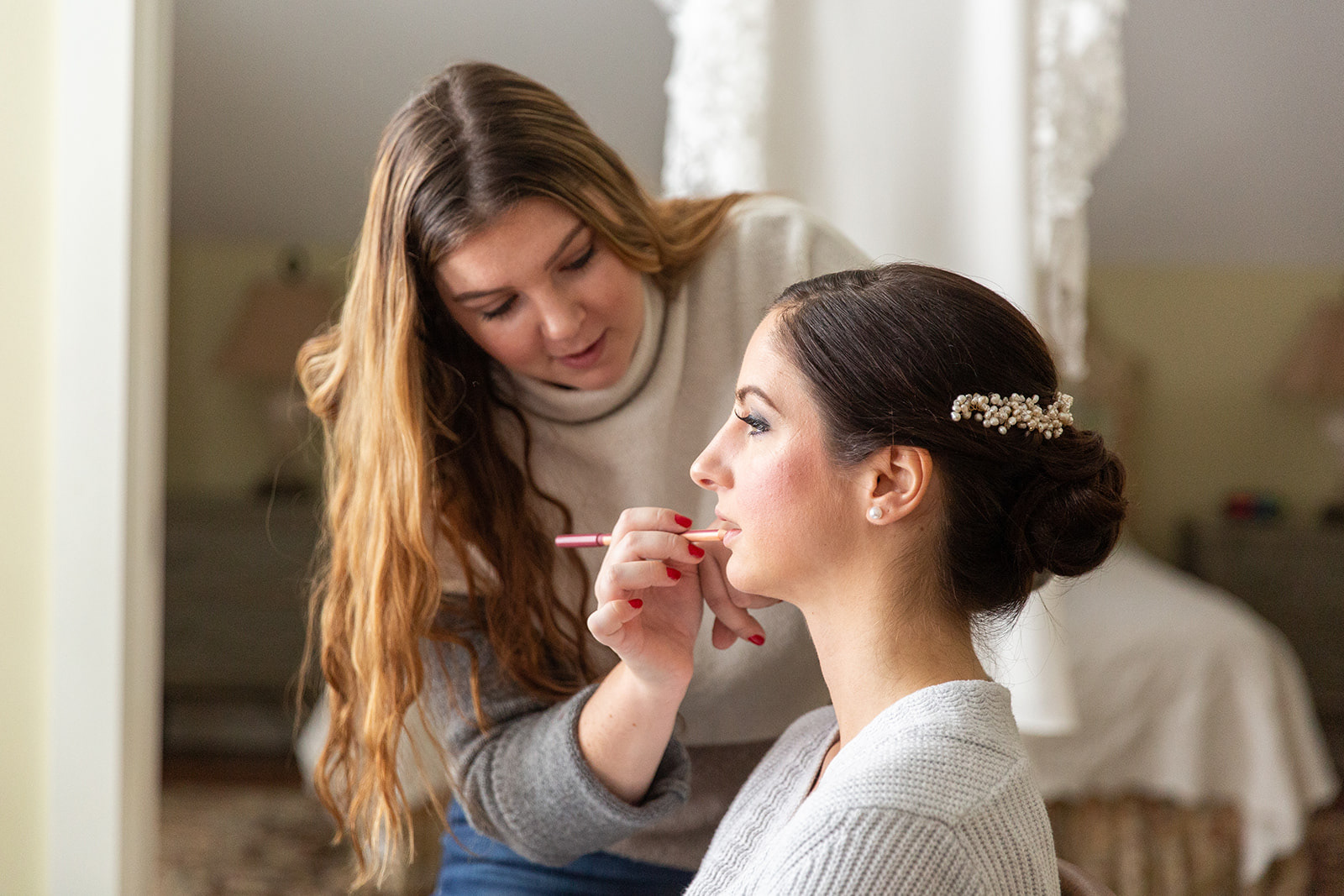 Photographer: @dallendorfphoto Makeup: @Hillaryfayfreelancemua Hair: @evie_upstyles Venue: @Innatmanchester, Bridal Gown: @everthinebridal Bridal Model: @Cryssorell