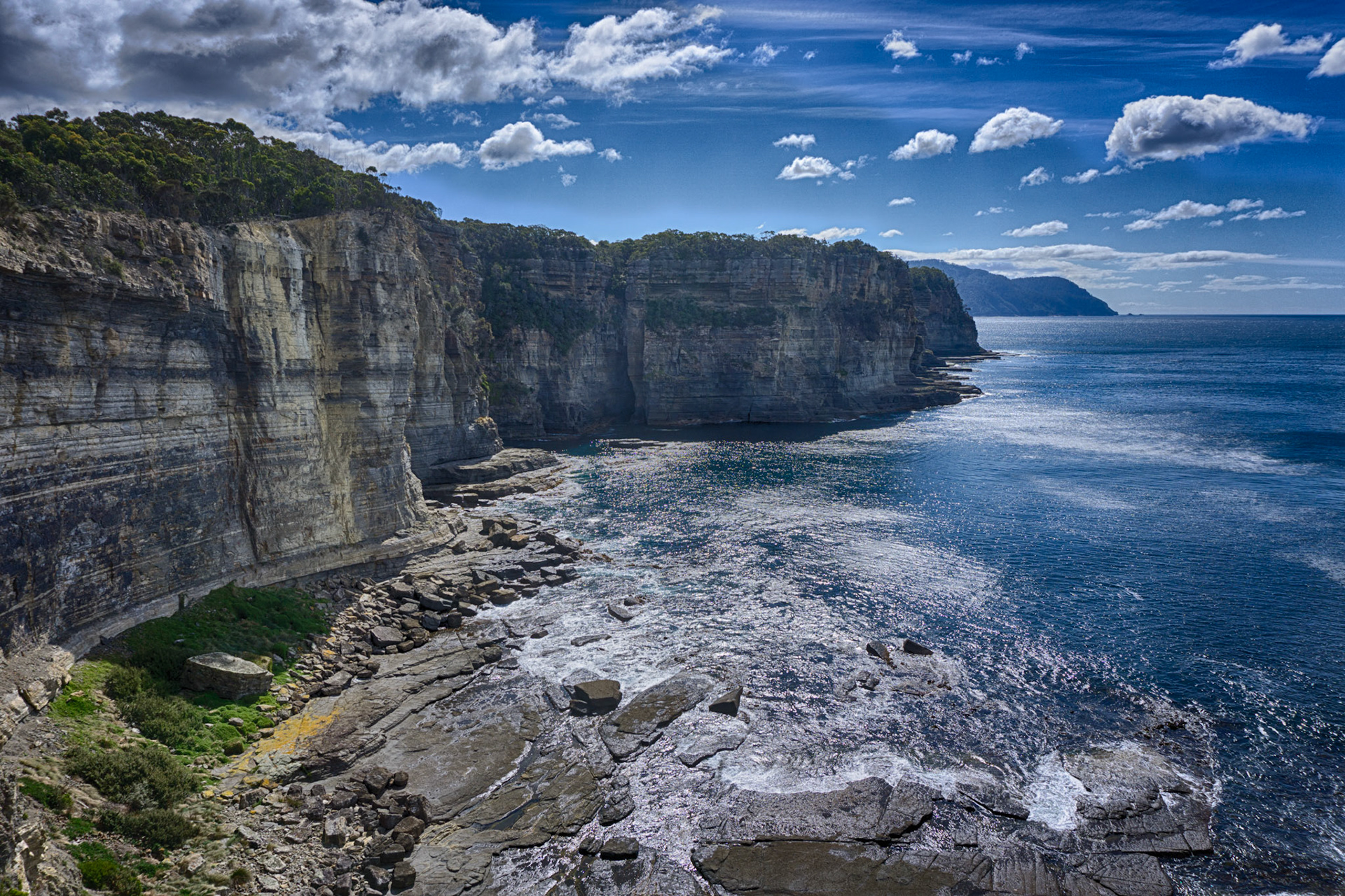 Marche dans le Tasman National Park