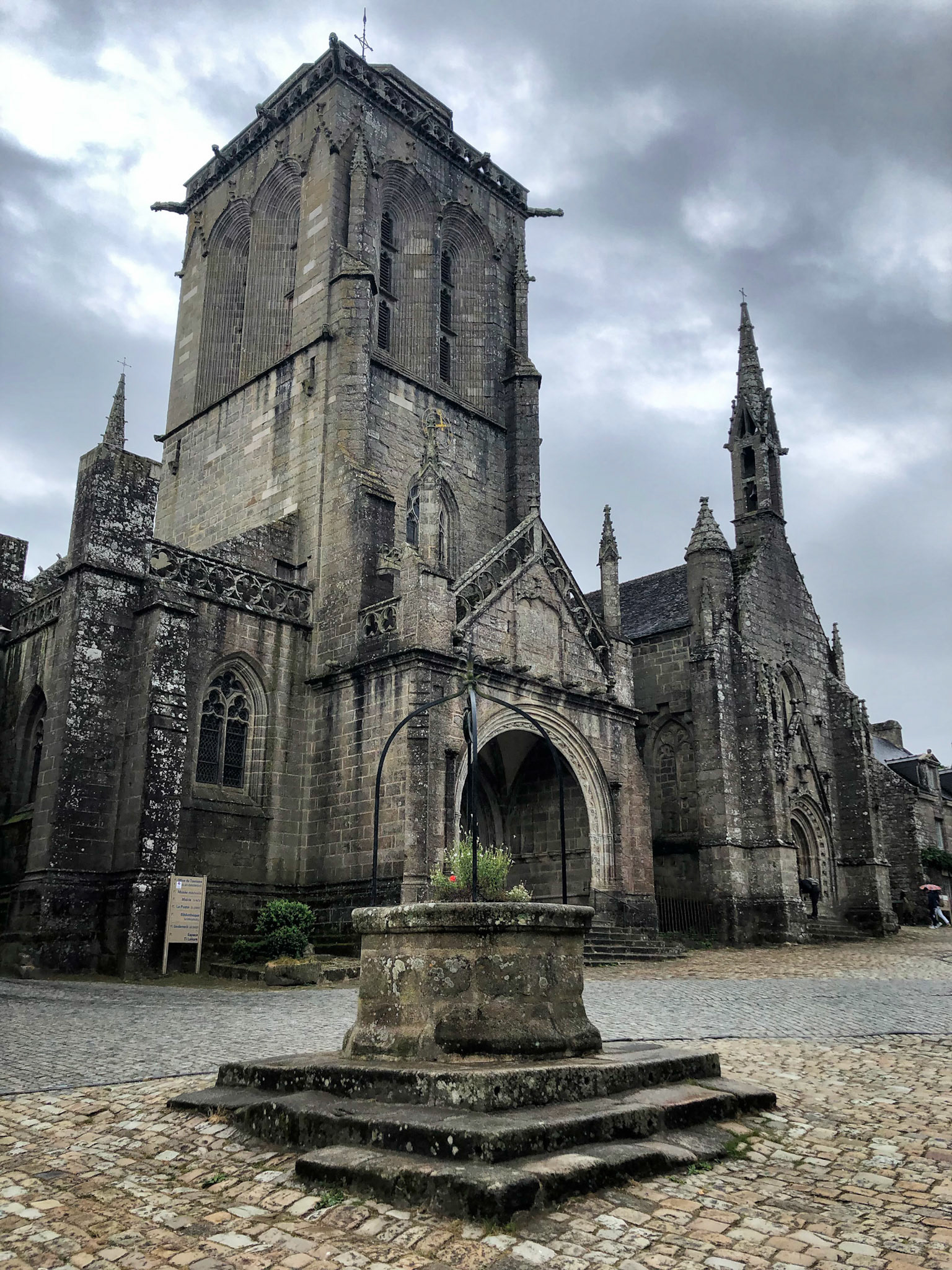 Eglise Saint-Ronan de Locronan - Britanny, France