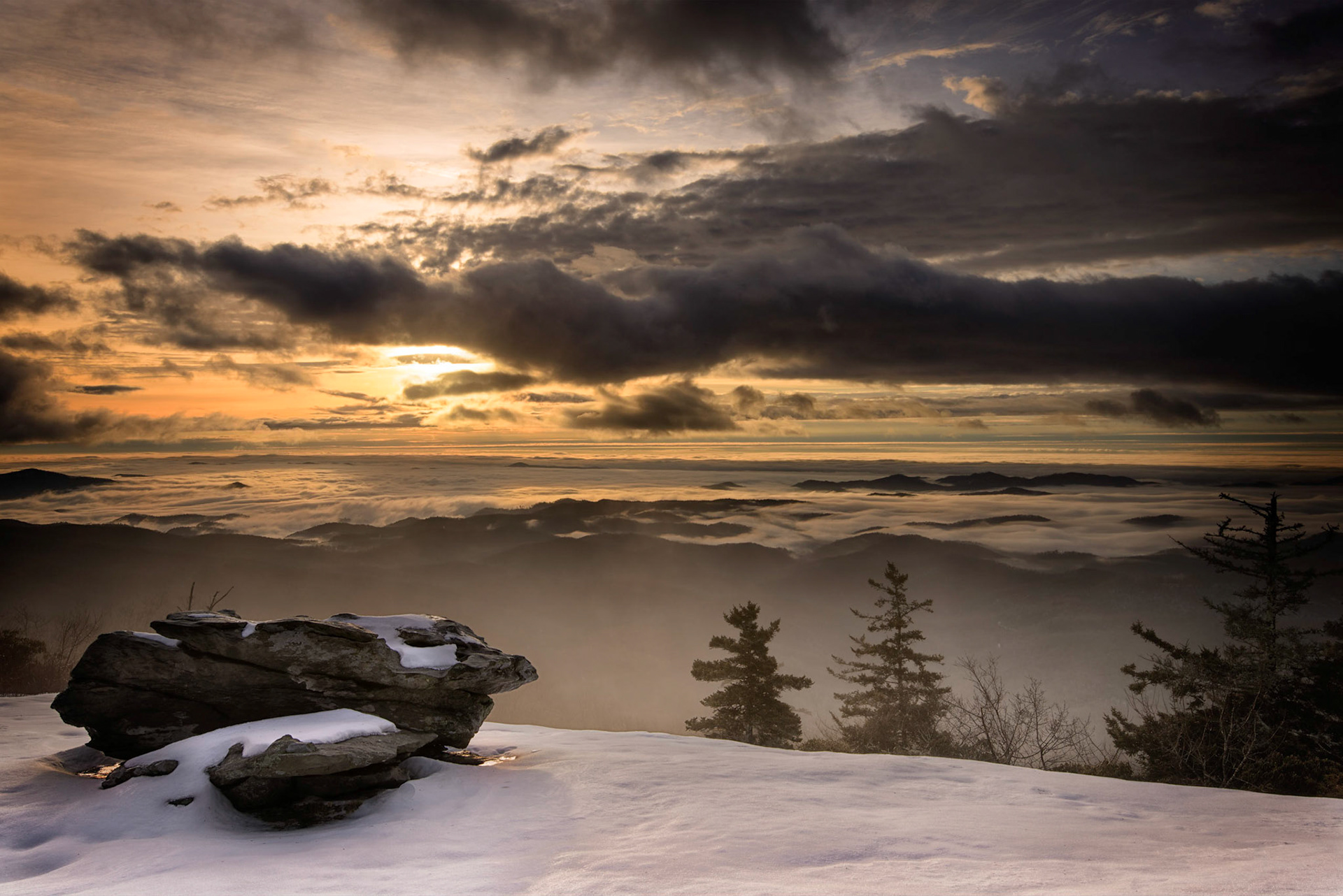 Sunrise Beacon Heights - Blue Ridge Parkway, North Carolina
