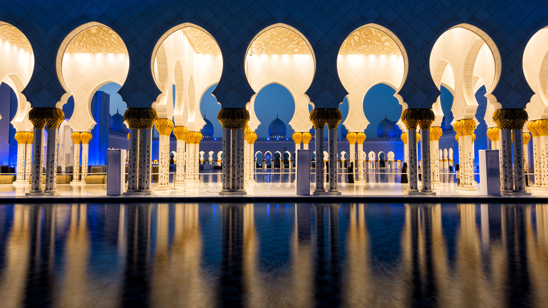 Pillars of the Earth – The Grand Mosque, Abu Dhabi, UAE