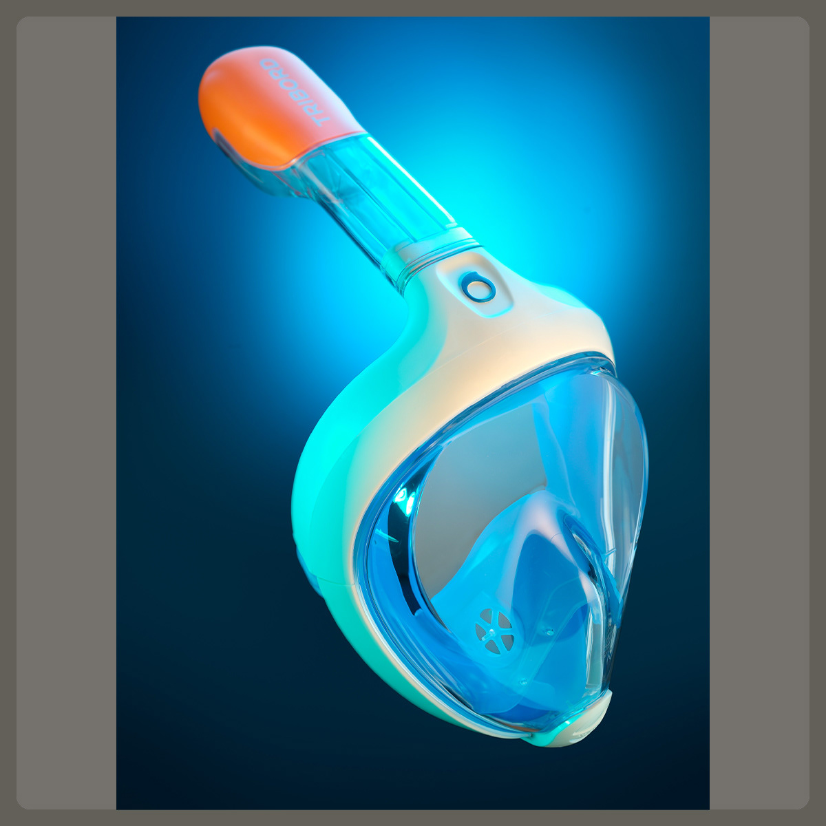 Triboard snorkel mask, Pete Gardner, Photographer, Studio, Still Life, London, UK, © Copyright Pete Gardner