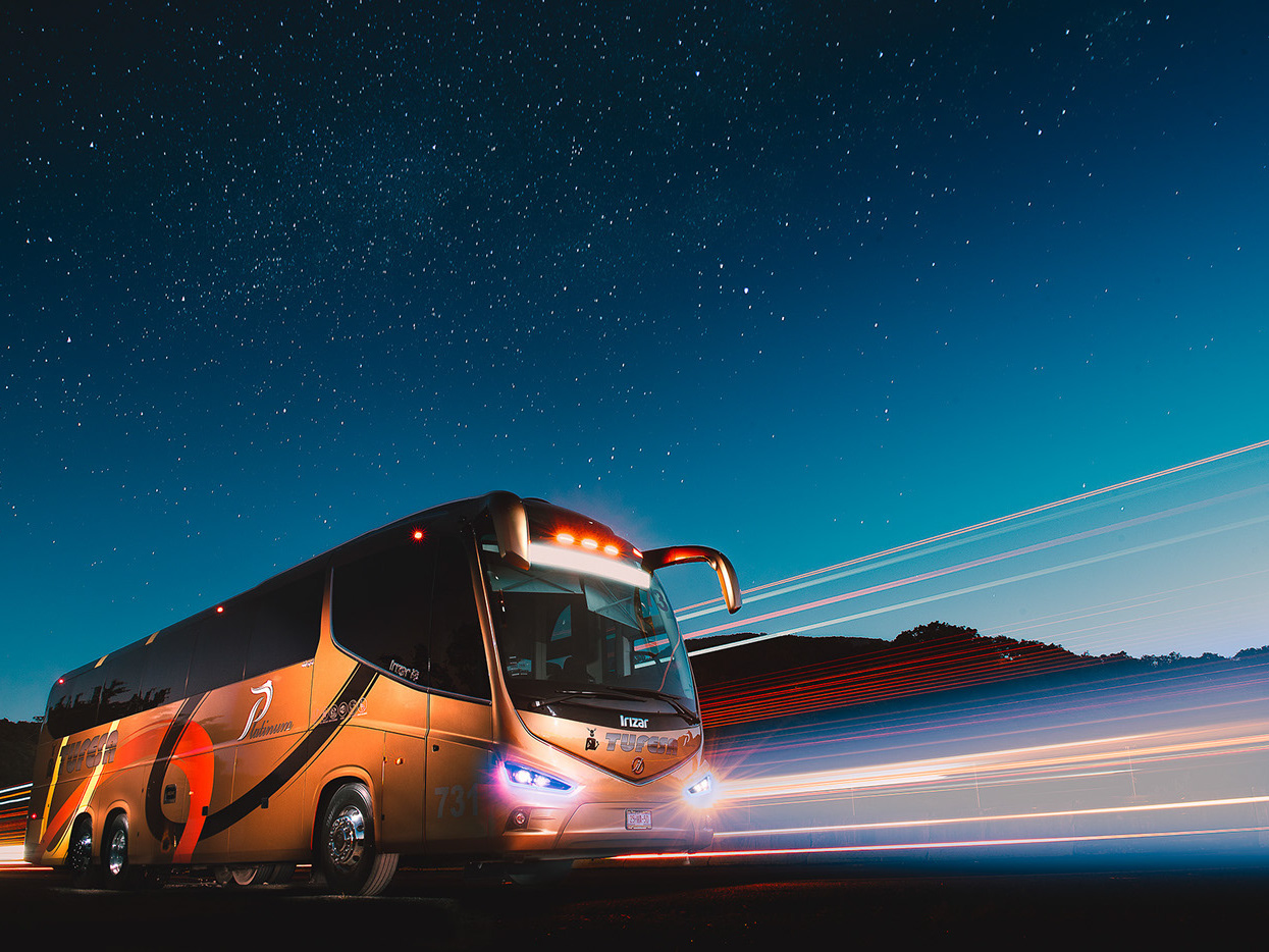 Автобус Irizar i6