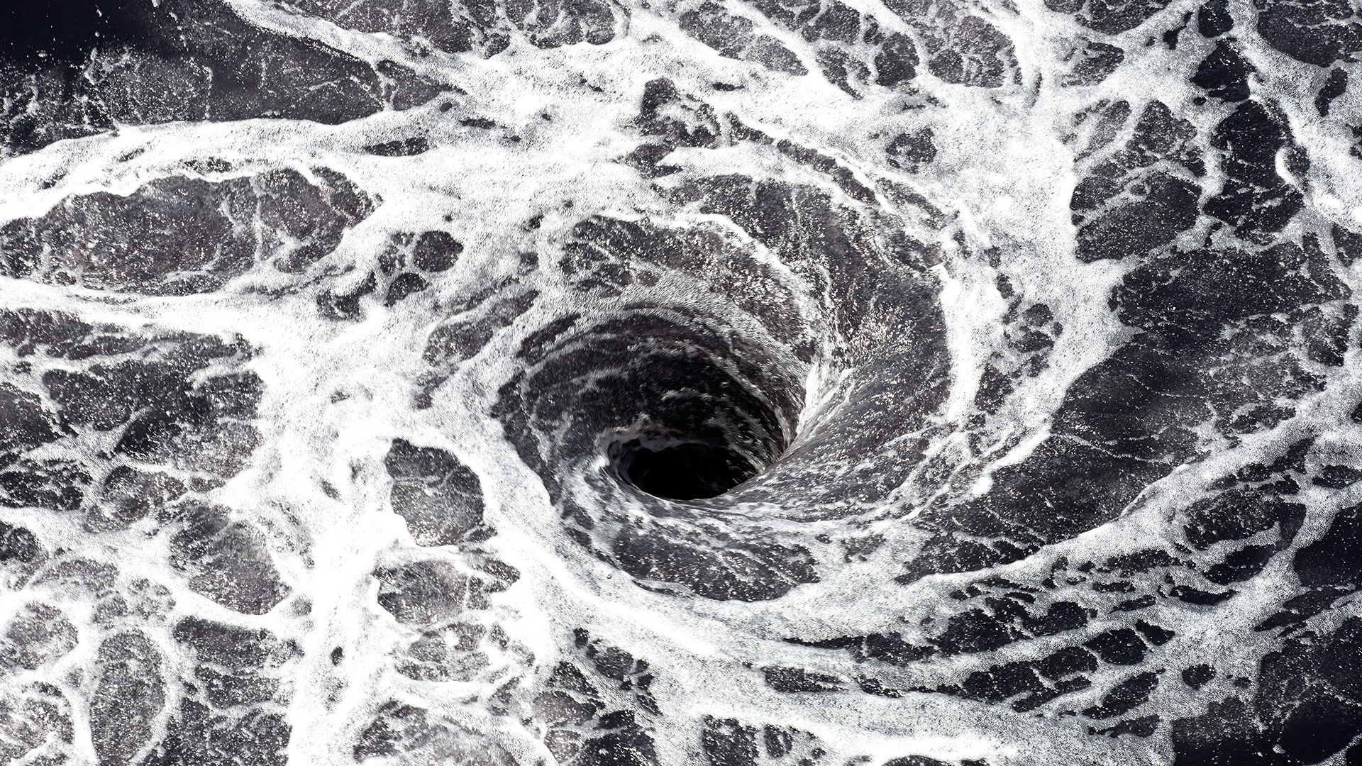 Water vortex