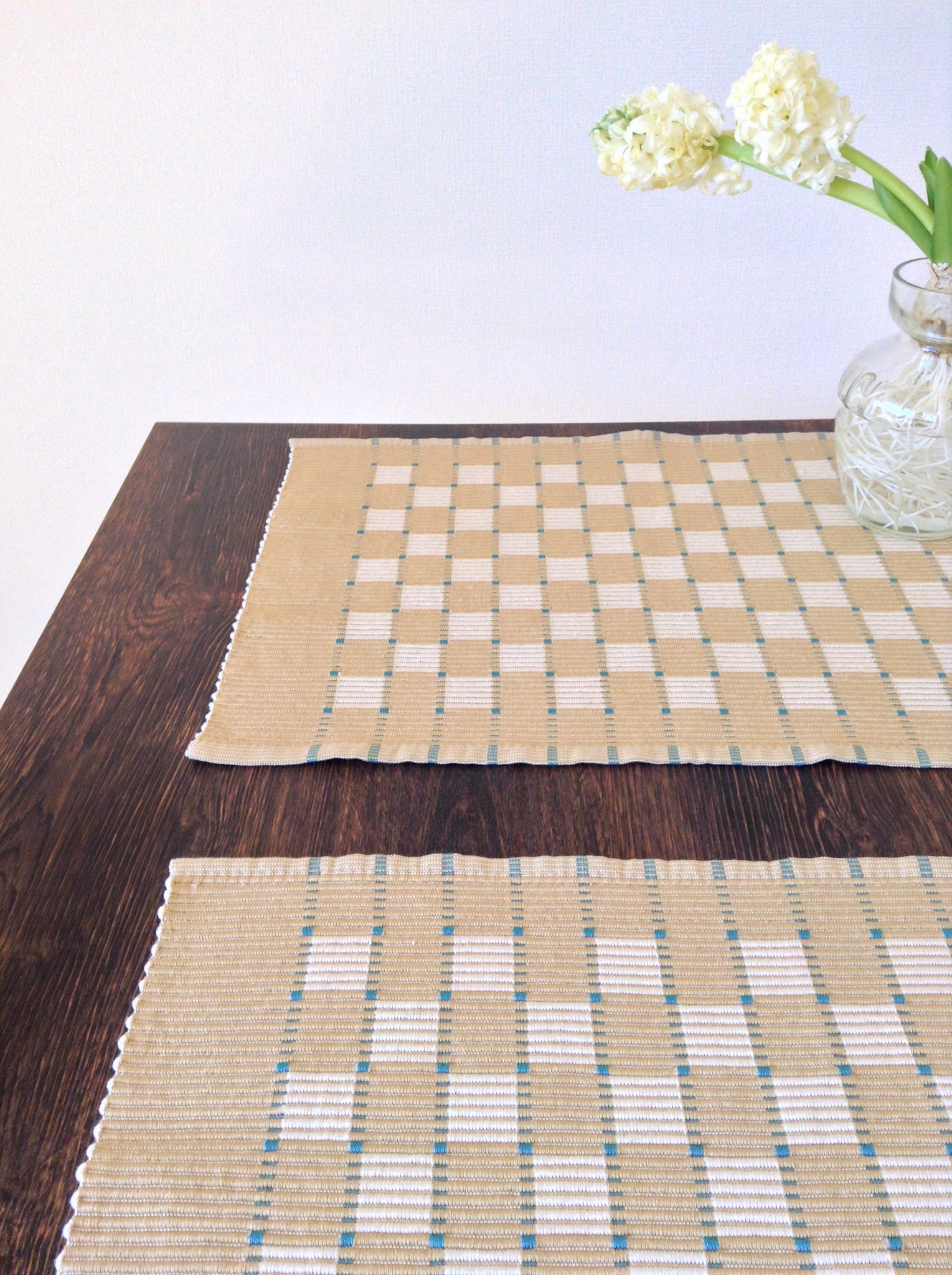 H.F Väv 2016 <Table mat> ランチョンマット material: Cotton size: 50 × 45 cm design, fabrication: Hanako Fujino / H.F Väv