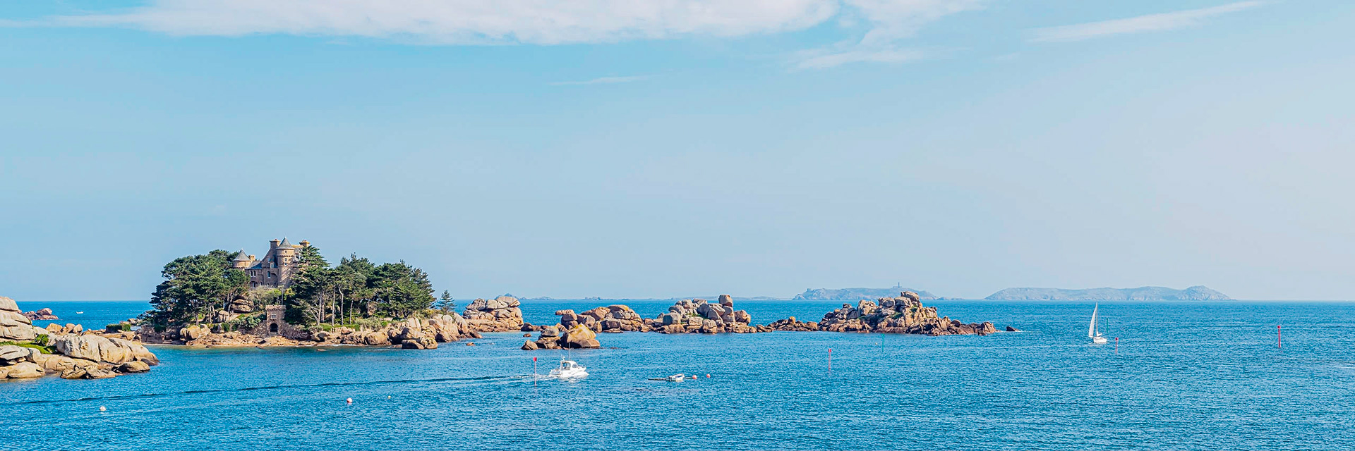 Ile de Costaérès and three islands