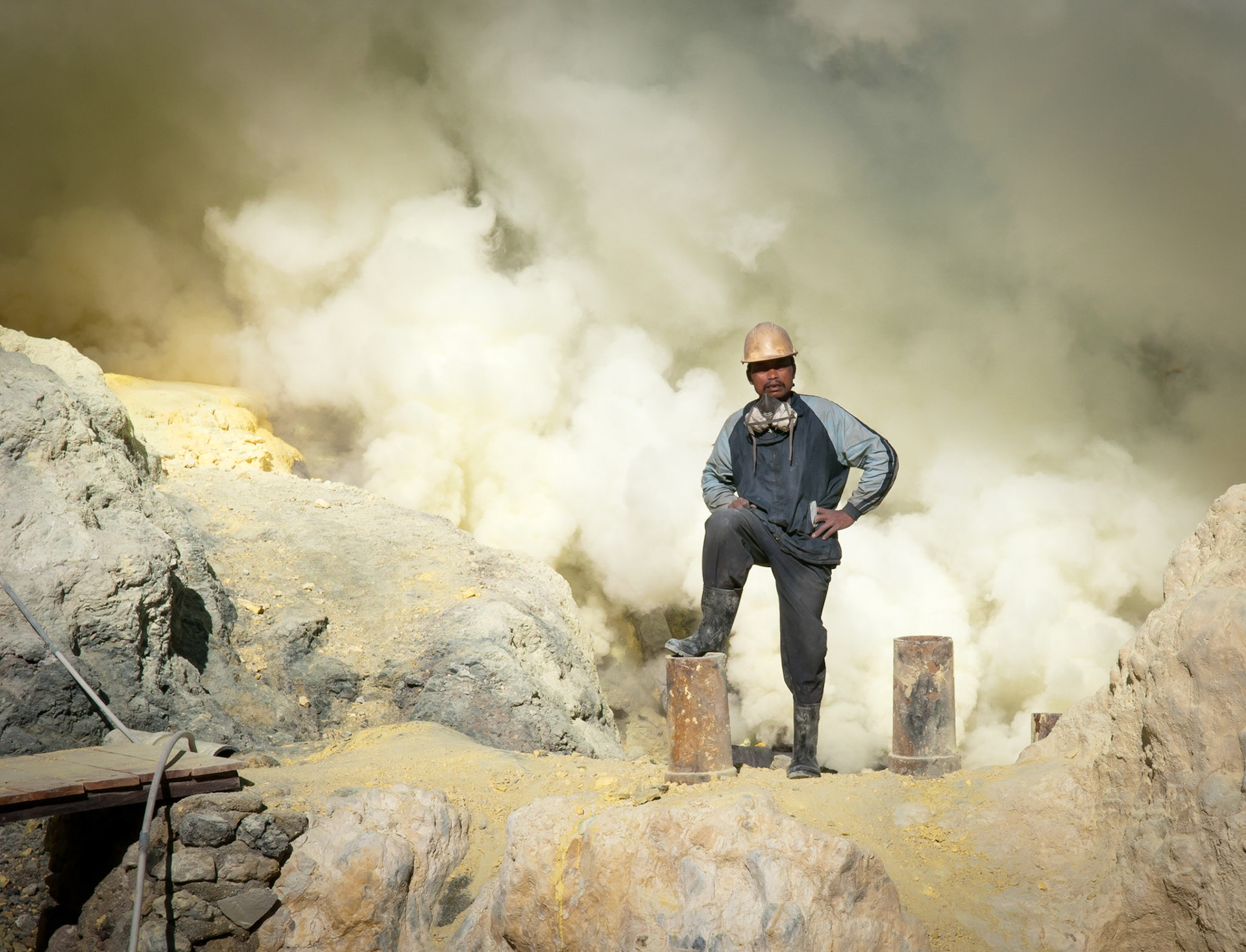 Worker at the mine (Kawah Ijen, Java, Indonesia)