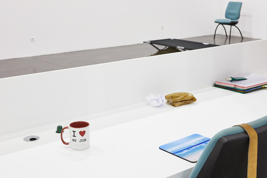 Emmanuelle Lainé, Suspension Volontaire de la Crédulité, Panorama 2019, exhibition view, Credit : Jeanchristophe Lett