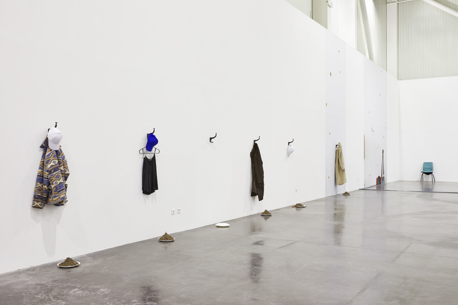 Emmanuelle Lainé, Suspension Volontaire de la Crédulité, Panorama 2019, exhibition view, Credit : Jeanchristophe Lett