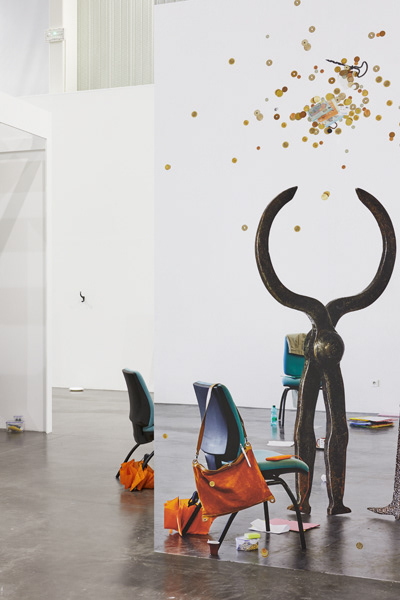 Emmanuelle Lainé, Suspension Volontaire de la Crédulité, Panorama 2019, exhibition view, Credit : Jeanchristophe Lett