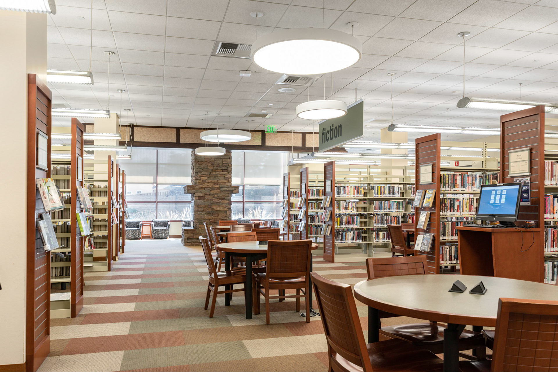 San José Public Library - Edenvale Branch