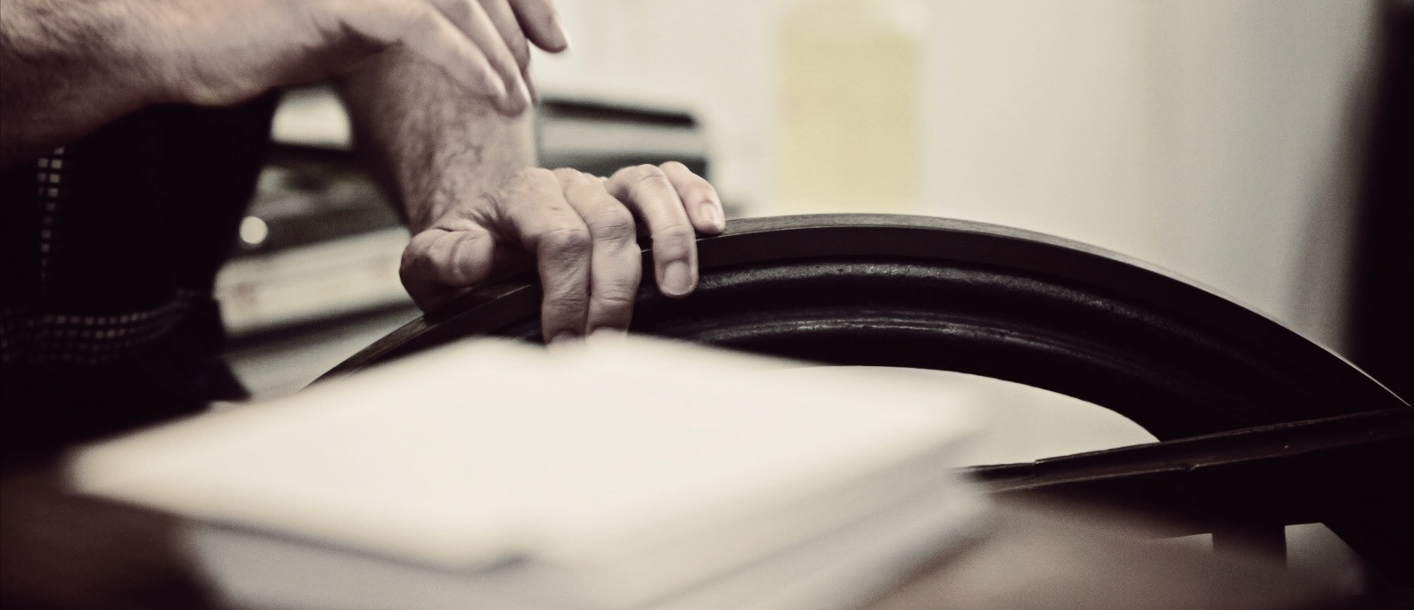 Atelier typo letterpress, minerve en action, CAP Minerviste