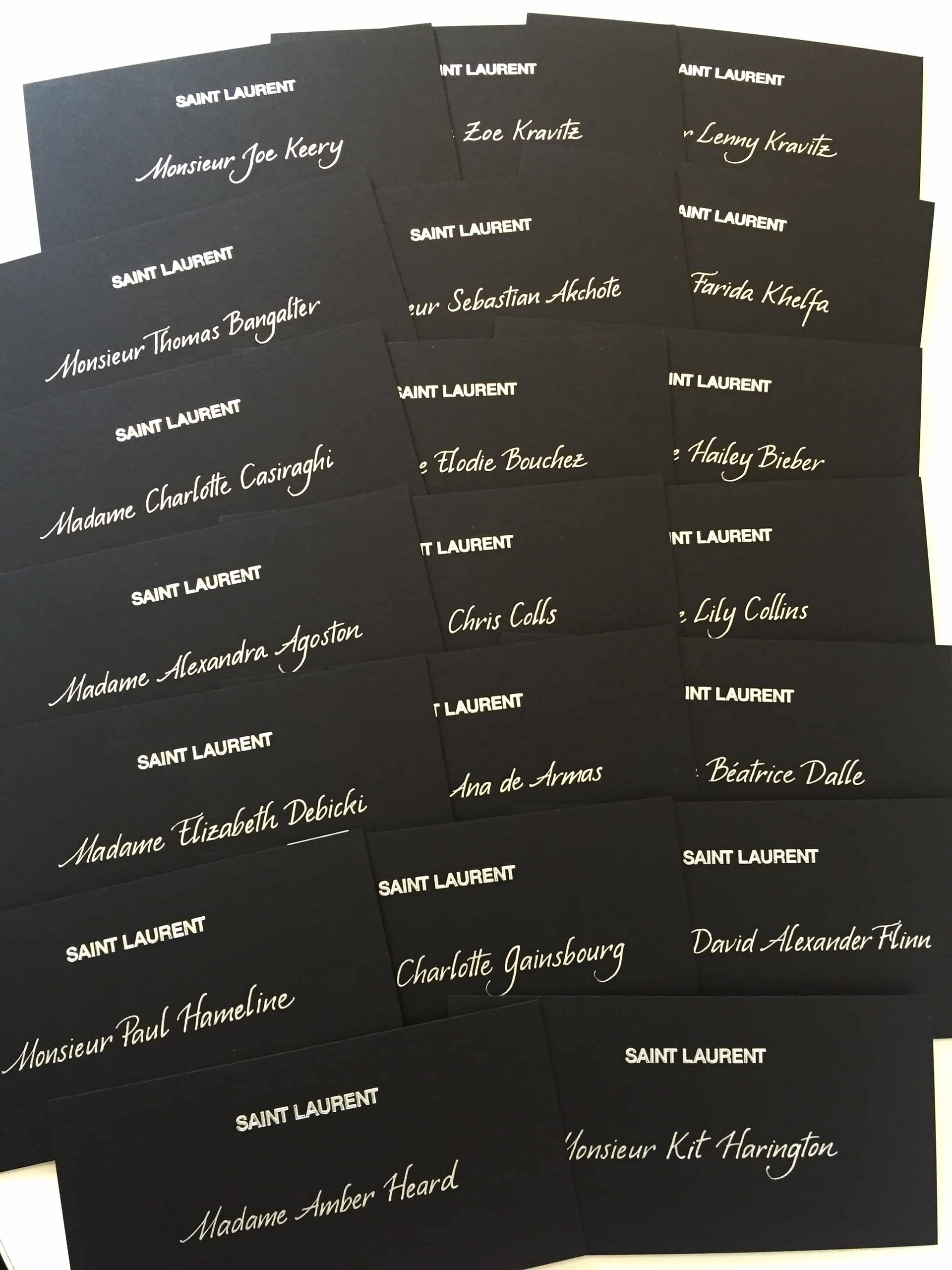 calligraphie sitting card défilé saint laurent PFW